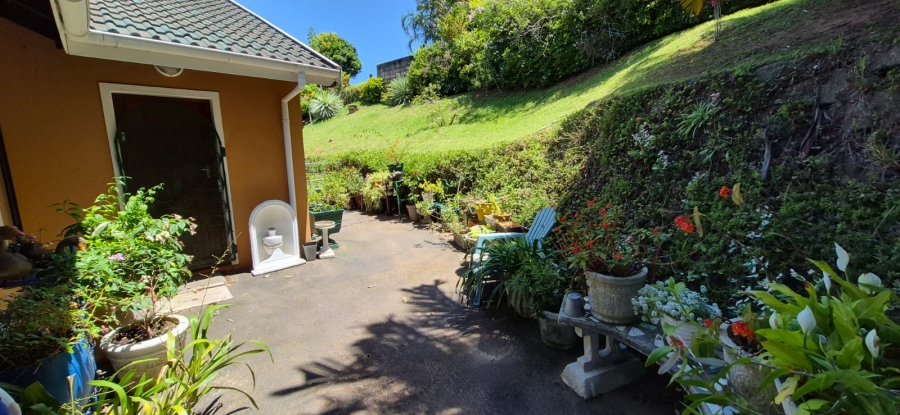 3 Bedroom Property for Sale in Umtentweni KwaZulu-Natal