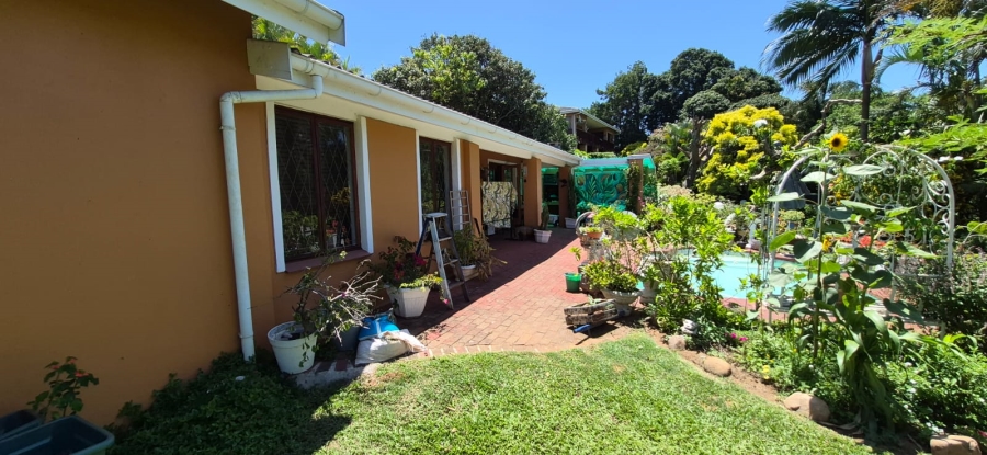 3 Bedroom Property for Sale in Umtentweni KwaZulu-Natal
