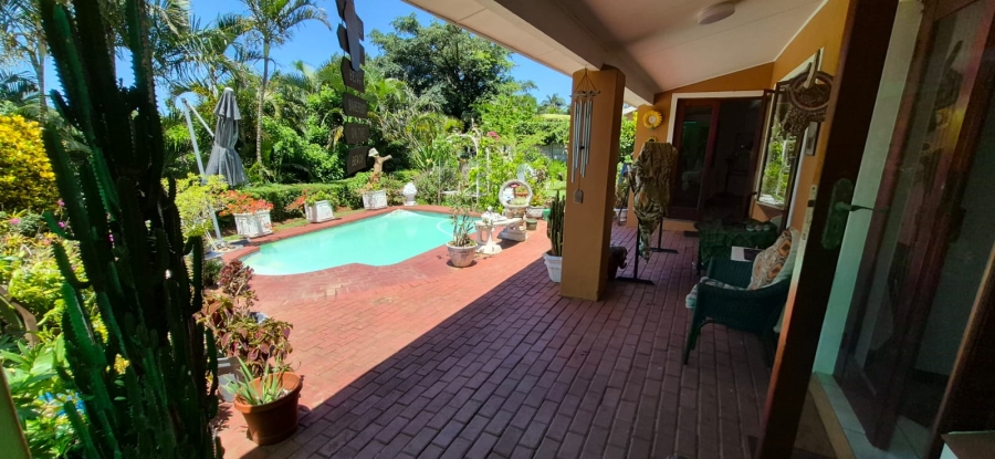 3 Bedroom Property for Sale in Umtentweni KwaZulu-Natal