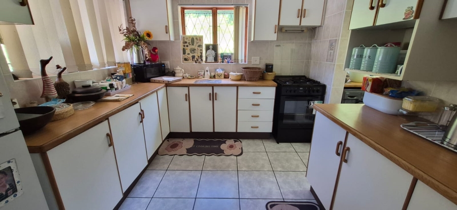 3 Bedroom Property for Sale in Umtentweni KwaZulu-Natal