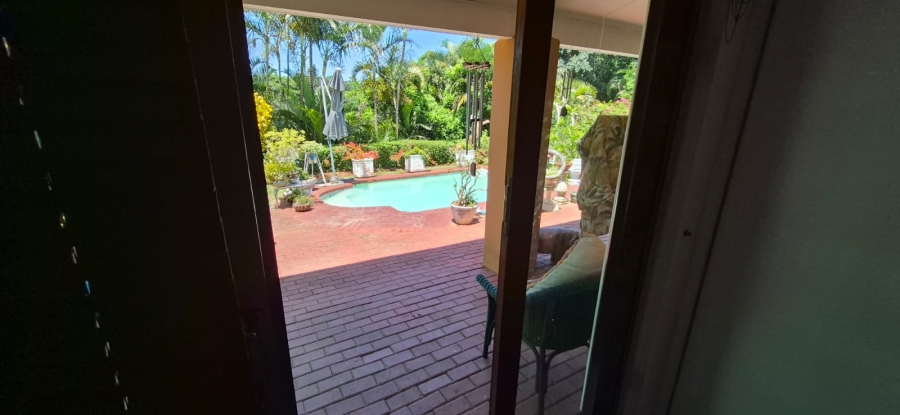 3 Bedroom Property for Sale in Umtentweni KwaZulu-Natal