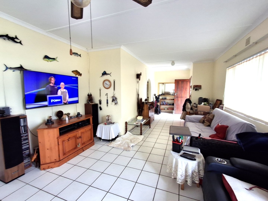 4 Bedroom Property for Sale in Port Edward KwaZulu-Natal