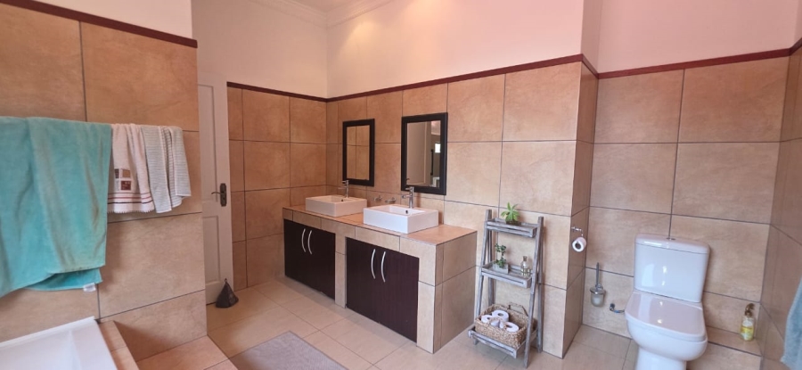 7 Bedroom Property for Sale in Southbroom KwaZulu-Natal