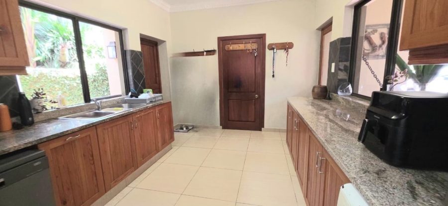 7 Bedroom Property for Sale in Southbroom KwaZulu-Natal