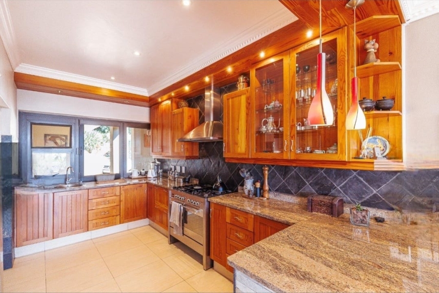 7 Bedroom Property for Sale in Southbroom KwaZulu-Natal