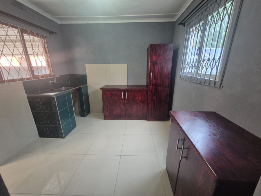To Let 1 Bedroom Property for Rent in Bluff KwaZulu-Natal