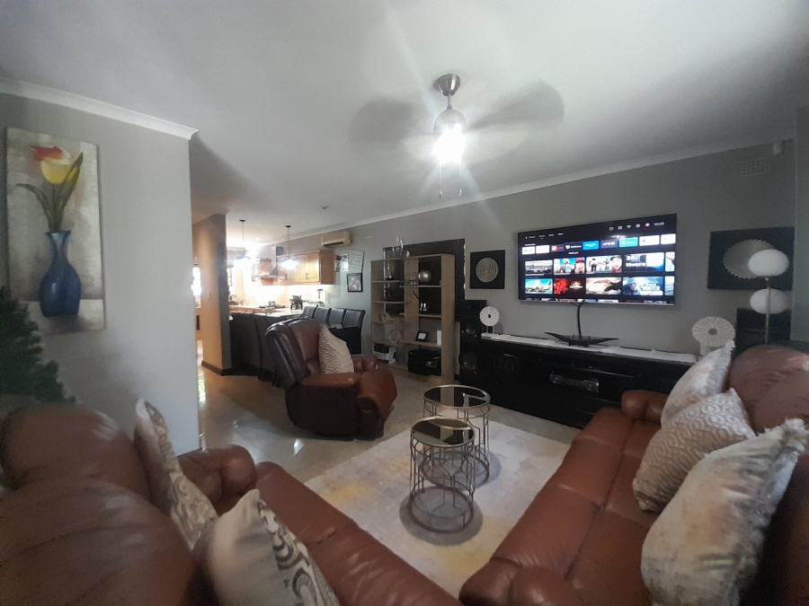 To Let 3 Bedroom Property for Rent in Farningham Ridge KwaZulu-Natal