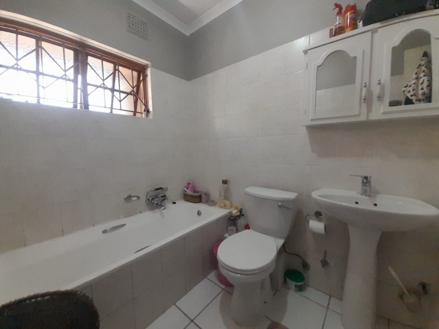 To Let 3 Bedroom Property for Rent in Farningham Ridge KwaZulu-Natal