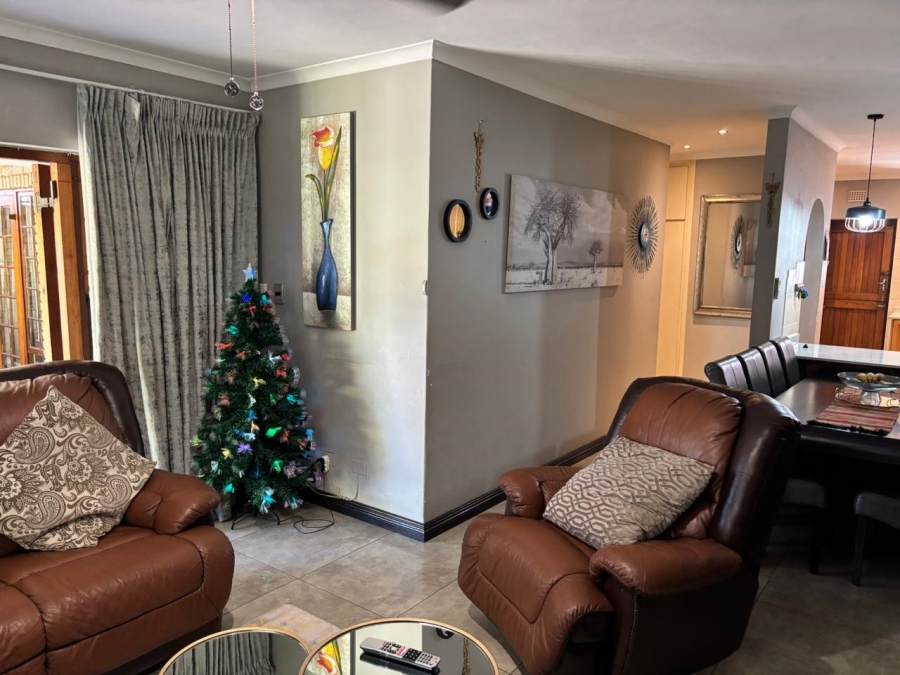 To Let 3 Bedroom Property for Rent in Farningham Ridge KwaZulu-Natal