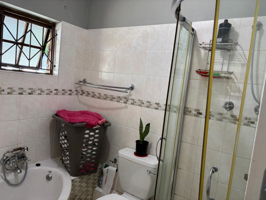 To Let 3 Bedroom Property for Rent in Farningham Ridge KwaZulu-Natal