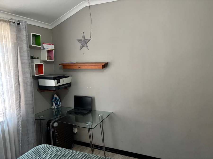 To Let 3 Bedroom Property for Rent in Farningham Ridge KwaZulu-Natal