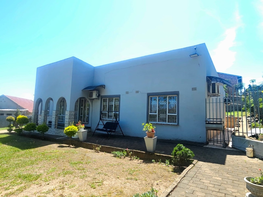 3 Bedroom Property for Sale in Parkside KwaZulu-Natal