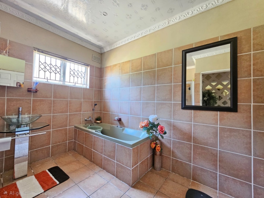 3 Bedroom Property for Sale in Parkside KwaZulu-Natal