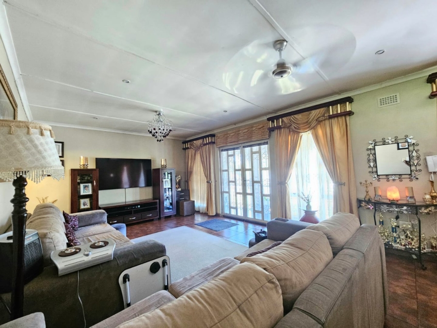3 Bedroom Property for Sale in Parkside KwaZulu-Natal