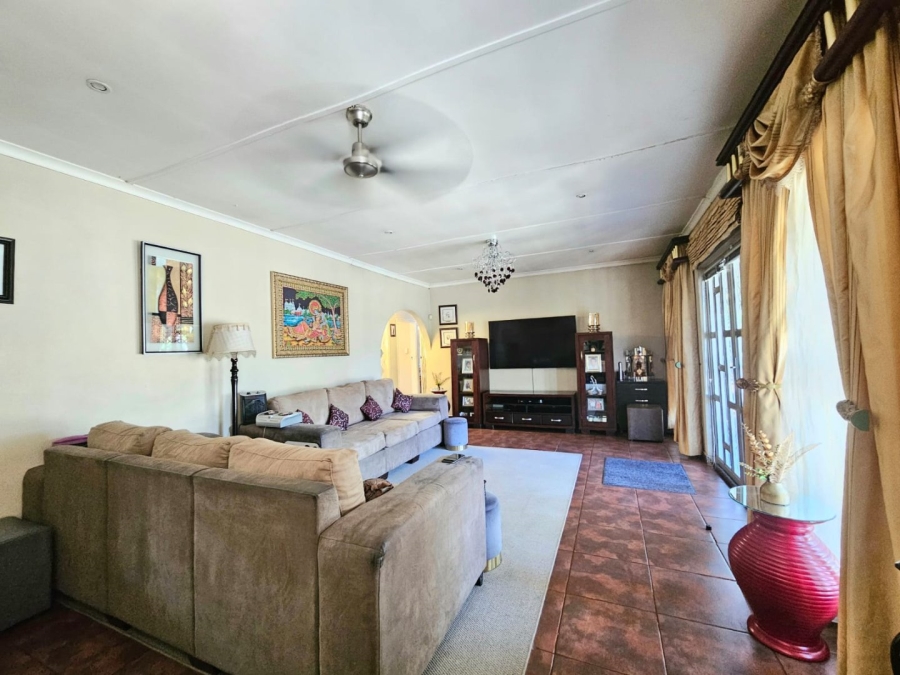 3 Bedroom Property for Sale in Parkside KwaZulu-Natal