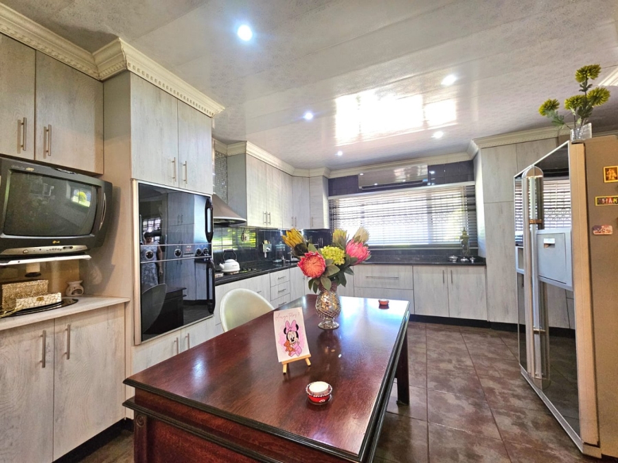 3 Bedroom Property for Sale in Parkside KwaZulu-Natal