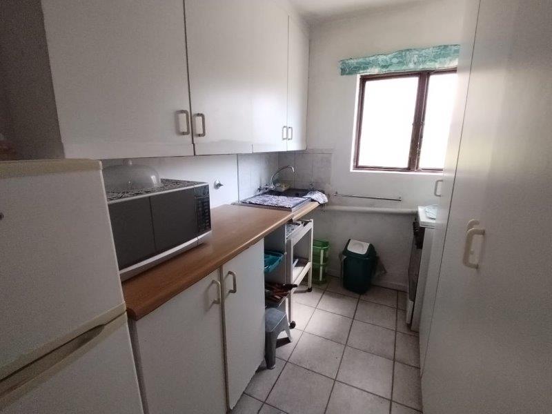 To Let 1 Bedroom Property for Rent in Hibberdene KwaZulu-Natal