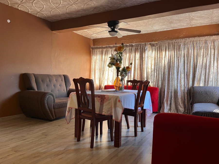 12 Bedroom Property for Sale in Aviary Hill KwaZulu-Natal