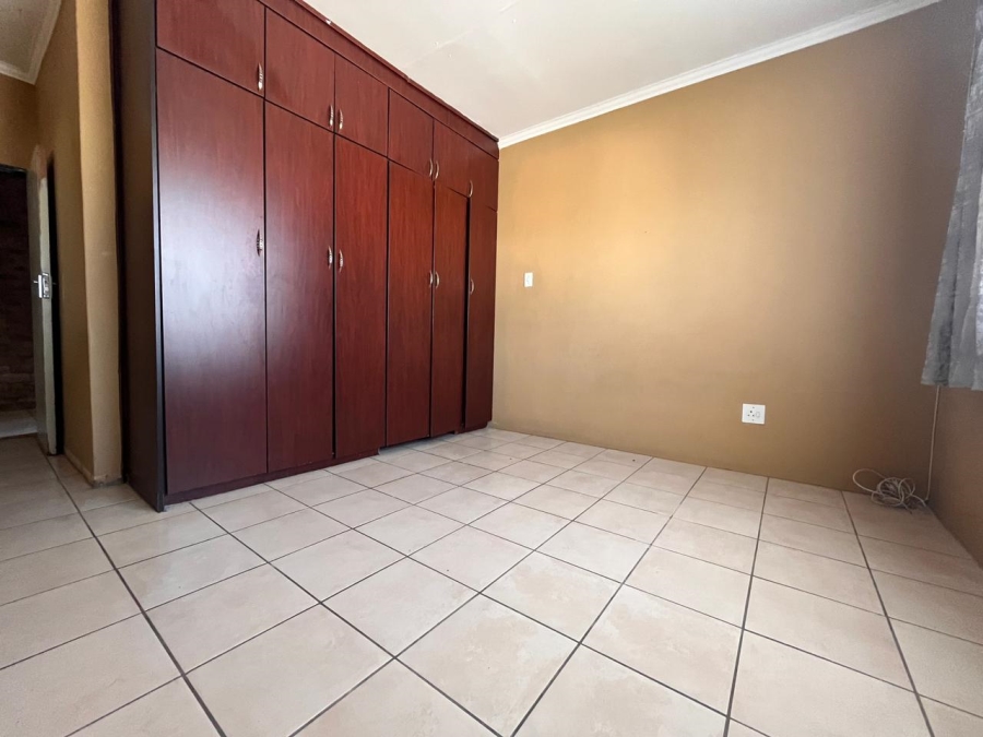 12 Bedroom Property for Sale in Aviary Hill KwaZulu-Natal