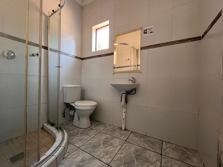 12 Bedroom Property for Sale in Aviary Hill KwaZulu-Natal