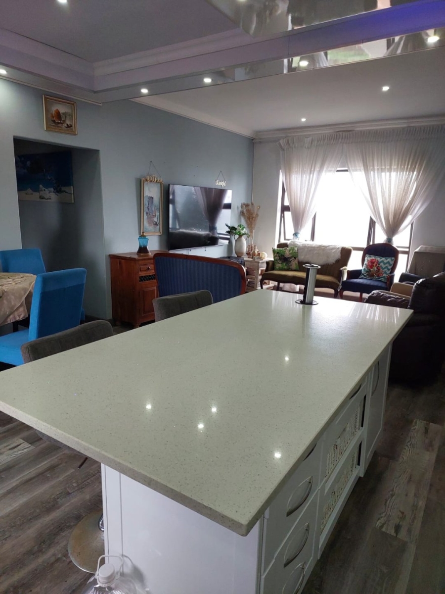 2 Bedroom Property for Sale in Port Shepstone KwaZulu-Natal