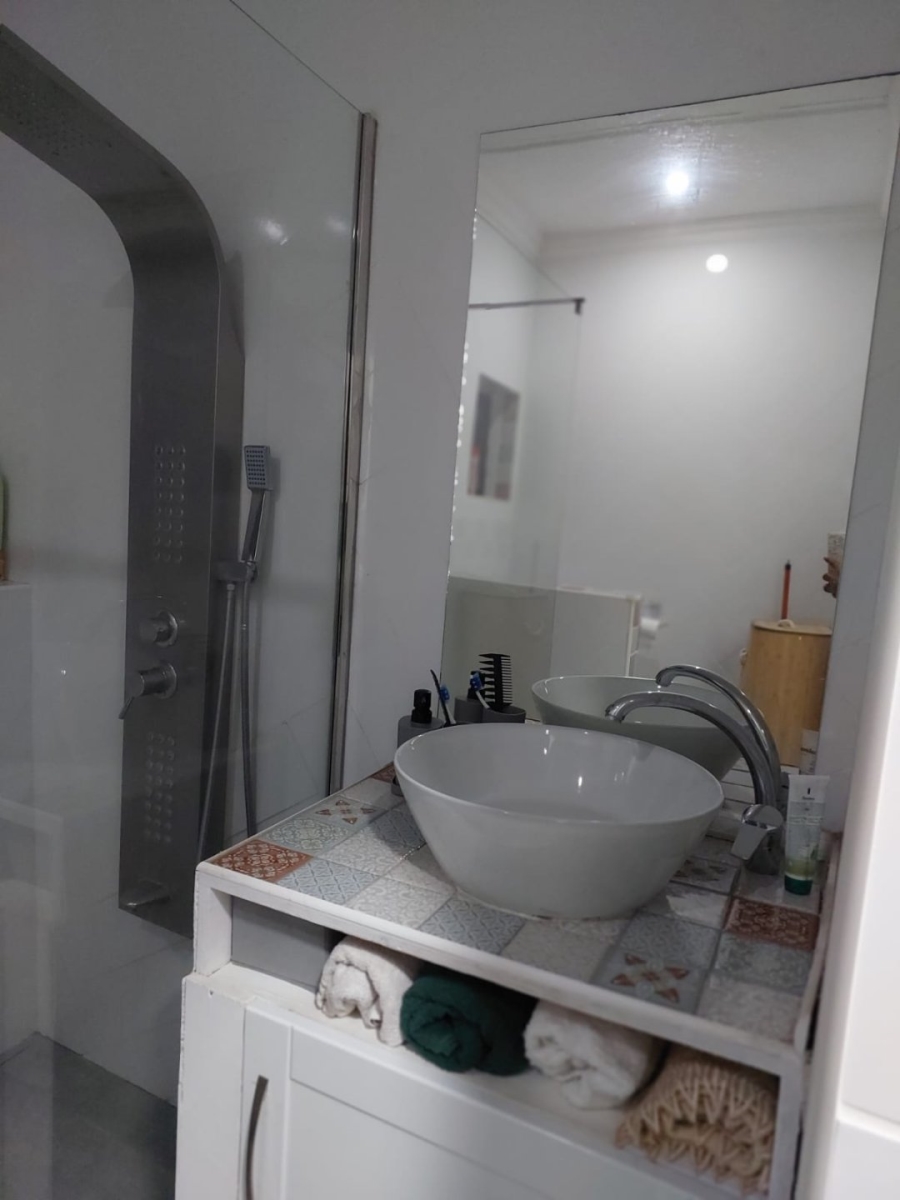 2 Bedroom Property for Sale in Port Shepstone KwaZulu-Natal