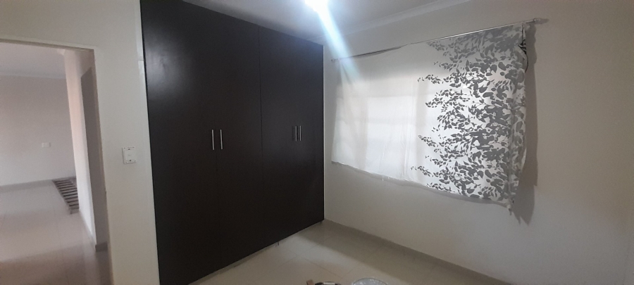 To Let 2 Bedroom Property for Rent in Crossmoor KwaZulu-Natal