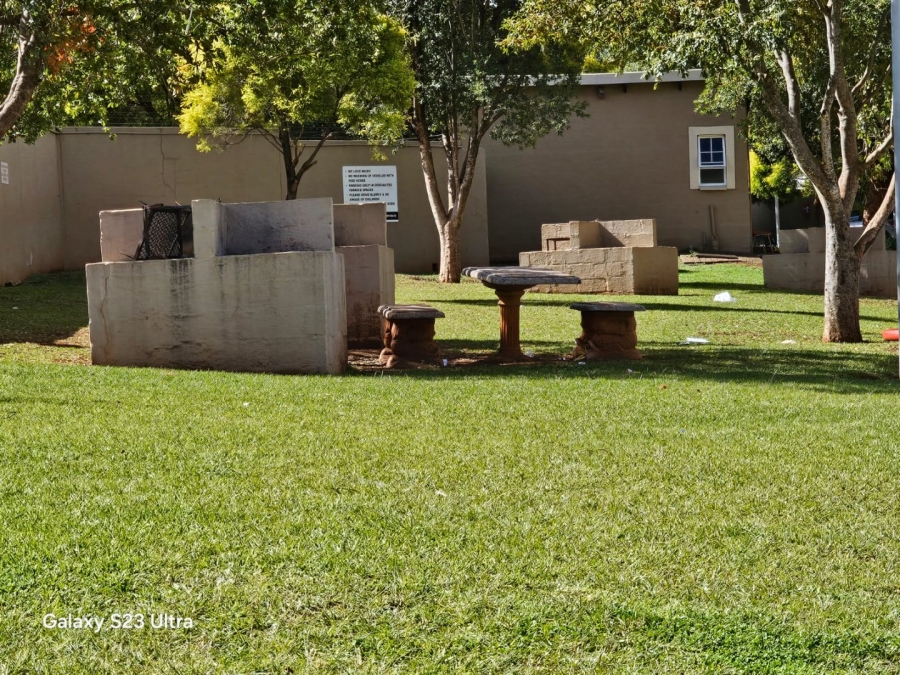 2 Bedroom Property for Sale in Sunnyridge KwaZulu-Natal