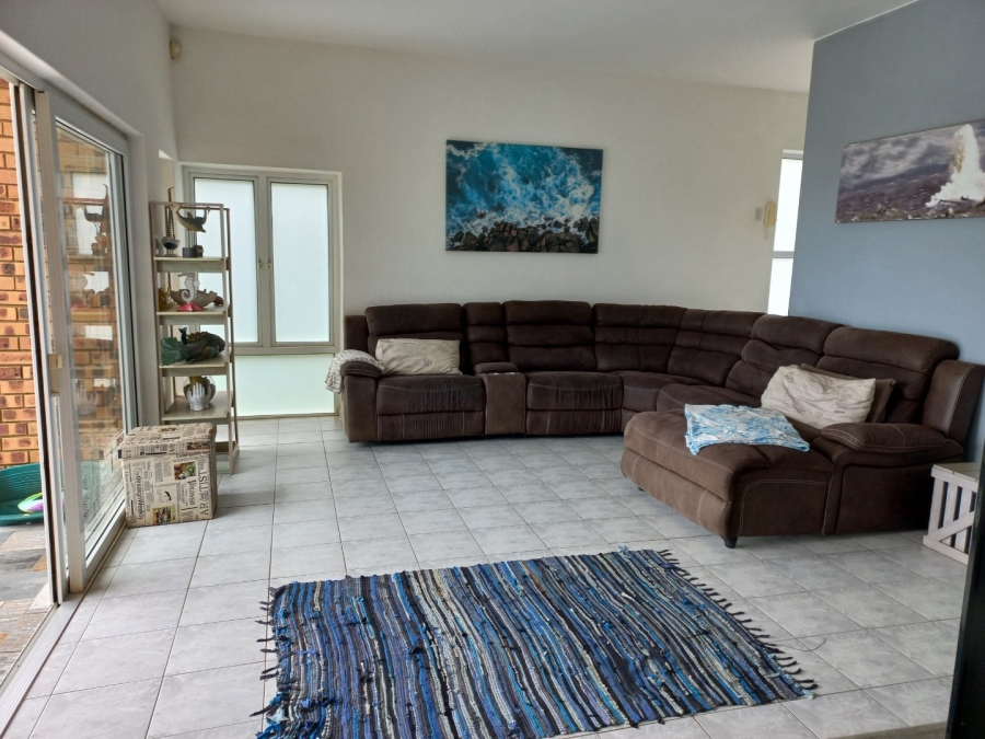 4 Bedroom Property for Sale in Leisure Crest KwaZulu-Natal