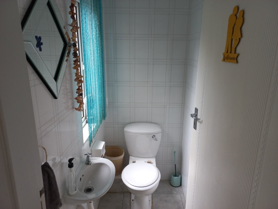 4 Bedroom Property for Sale in Leisure Crest KwaZulu-Natal