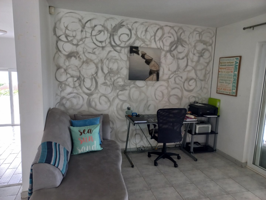 4 Bedroom Property for Sale in Leisure Crest KwaZulu-Natal