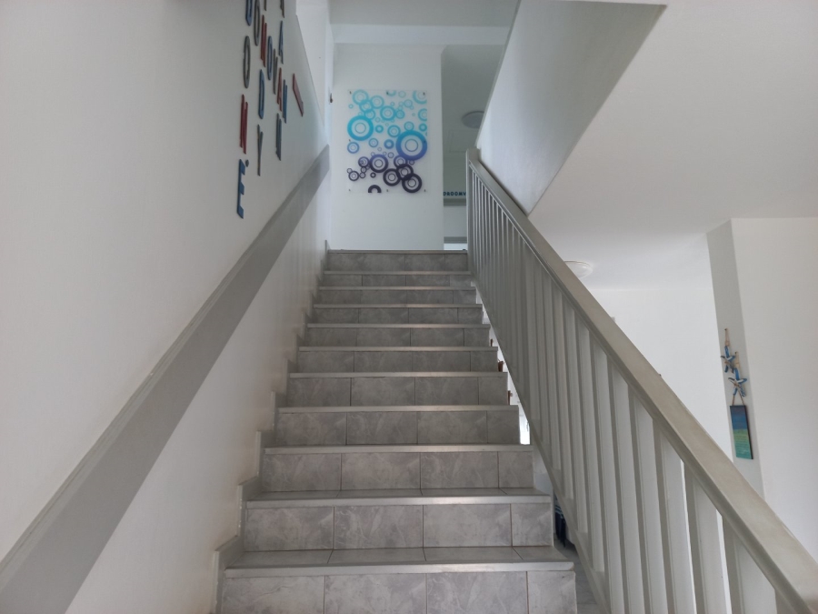 4 Bedroom Property for Sale in Leisure Crest KwaZulu-Natal