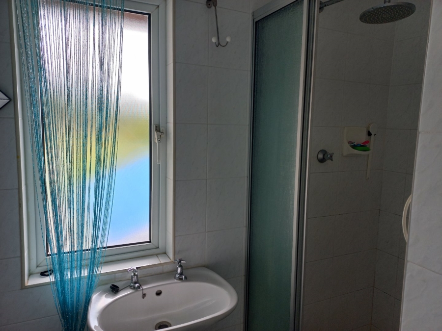 4 Bedroom Property for Sale in Leisure Crest KwaZulu-Natal