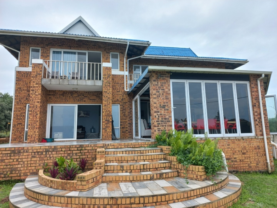 4 Bedroom Property for Sale in Leisure Crest KwaZulu-Natal