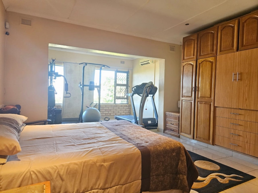 3 Bedroom Property for Sale in Highridge KwaZulu-Natal