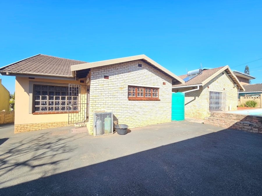 3 Bedroom Property for Sale in Highridge KwaZulu-Natal