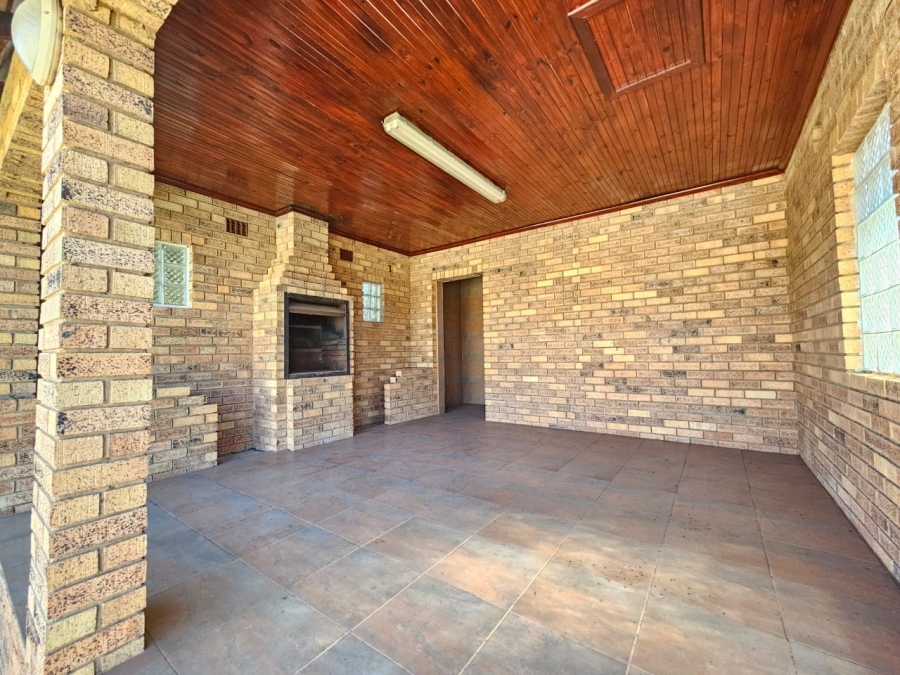 3 Bedroom Property for Sale in Highridge KwaZulu-Natal