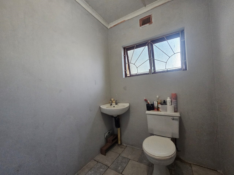 3 Bedroom Property for Sale in Highridge KwaZulu-Natal
