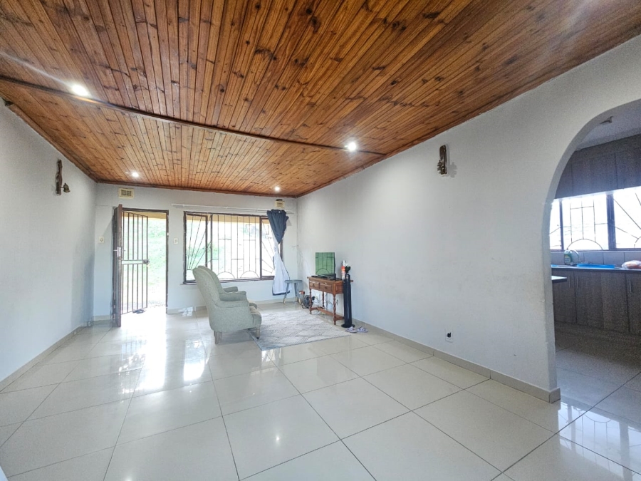 3 Bedroom Property for Sale in Highridge KwaZulu-Natal