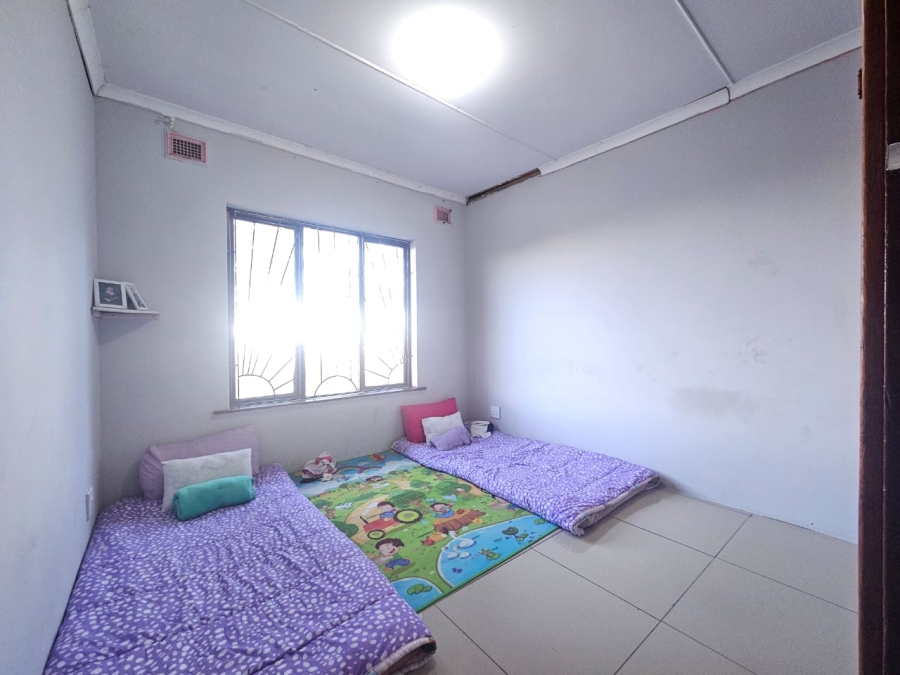 3 Bedroom Property for Sale in Highridge KwaZulu-Natal