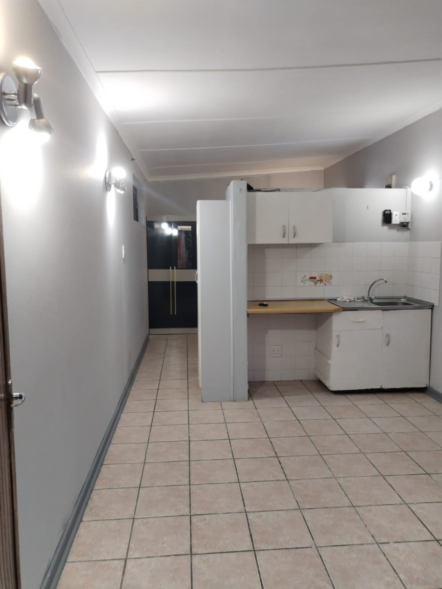 To Let 1 Bedroom Property for Rent in Northdene KwaZulu-Natal