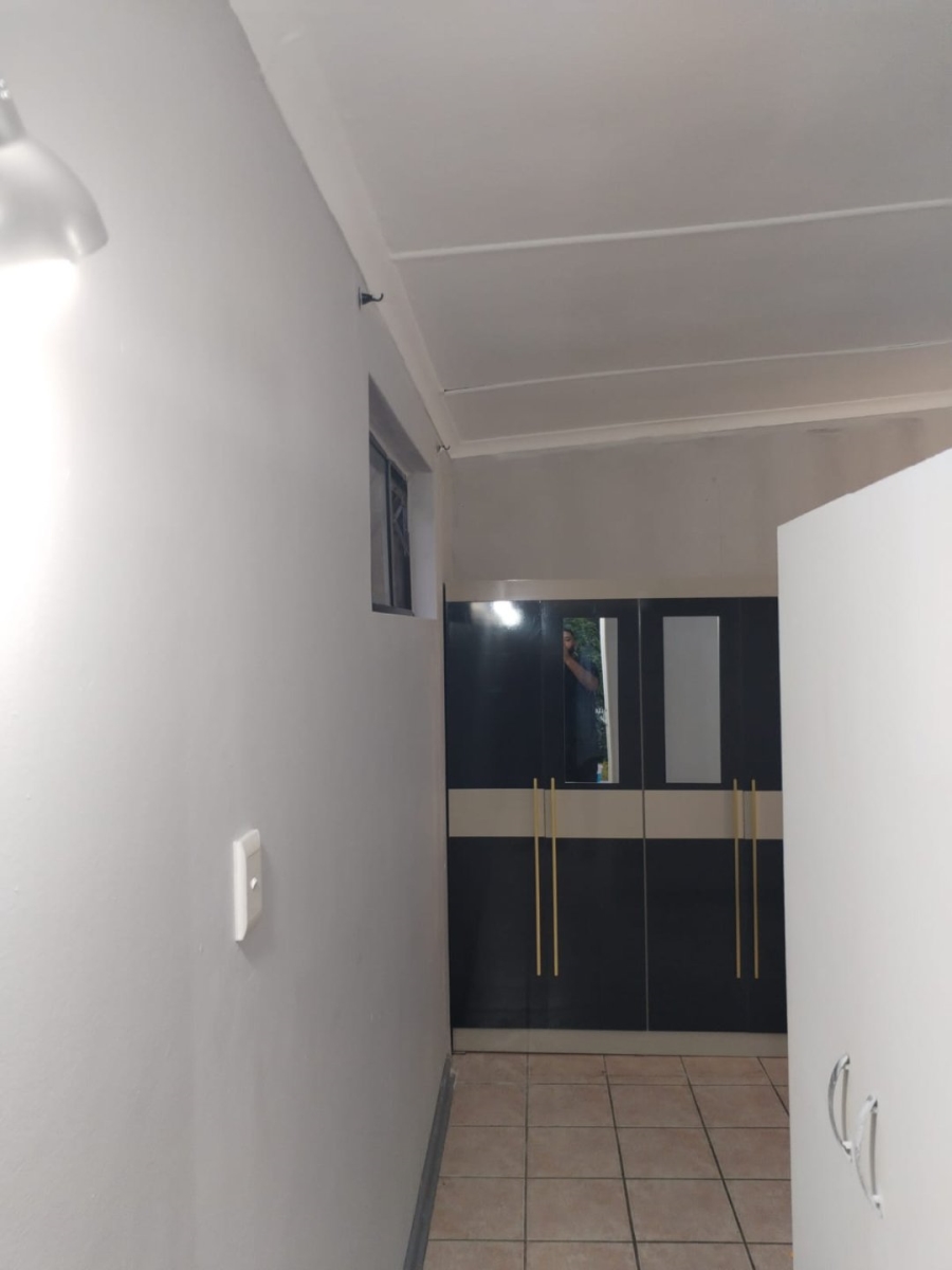 To Let 1 Bedroom Property for Rent in Northdene KwaZulu-Natal