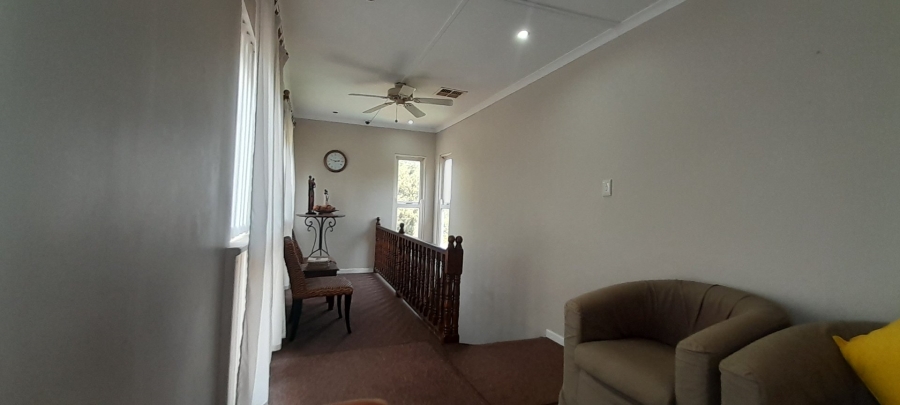 7 Bedroom Property for Sale in Glenmore KwaZulu-Natal