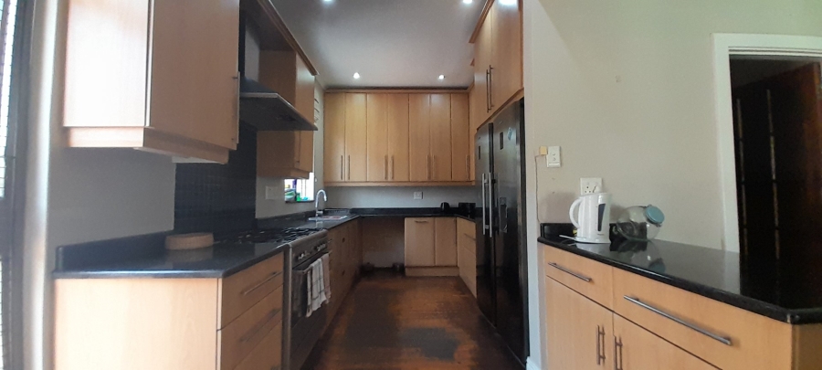 7 Bedroom Property for Sale in Glenmore KwaZulu-Natal