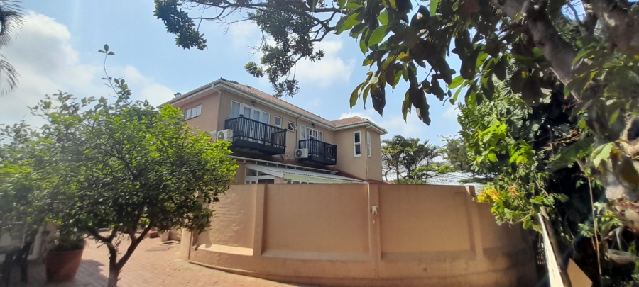 7 Bedroom Property for Sale in Glenmore KwaZulu-Natal