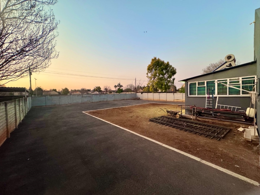 3 Bedroom Property for Sale in Huttenheights KwaZulu-Natal