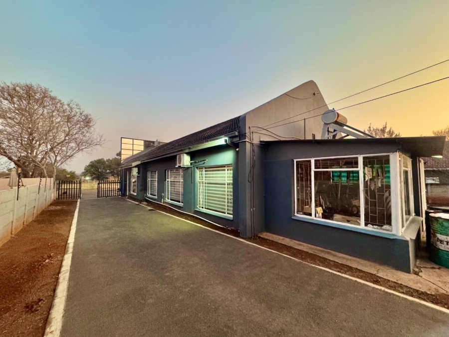 3 Bedroom Property for Sale in Huttenheights KwaZulu-Natal