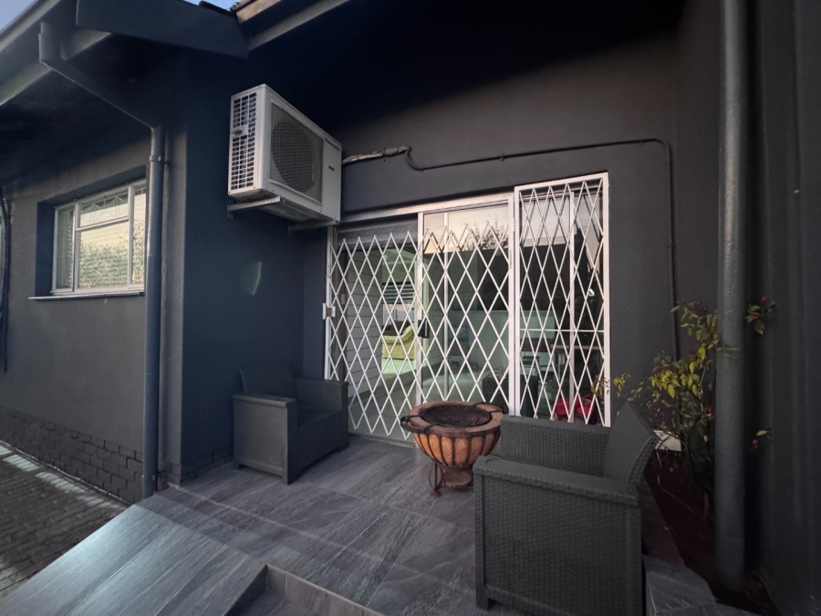 3 Bedroom Property for Sale in Huttenheights KwaZulu-Natal