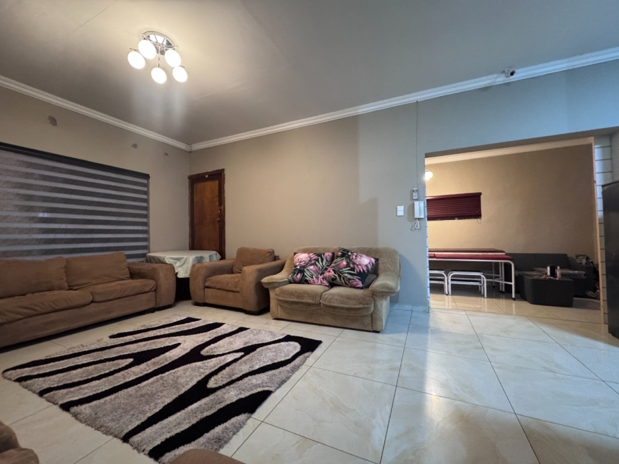 3 Bedroom Property for Sale in Huttenheights KwaZulu-Natal