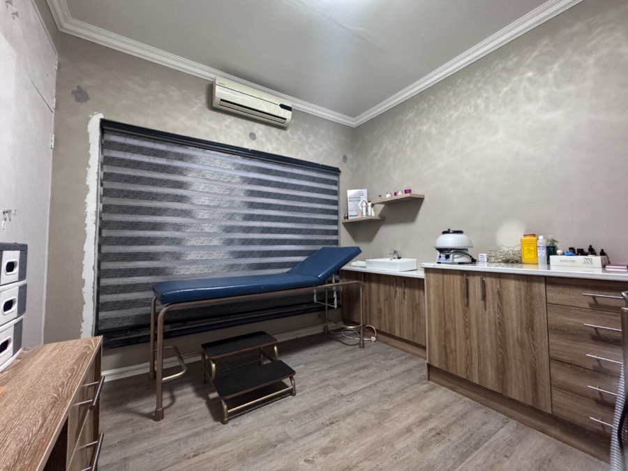 3 Bedroom Property for Sale in Huttenheights KwaZulu-Natal